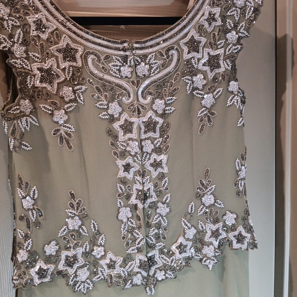 Formal dress by JKara New York Size 6 - Picture 7 of 7